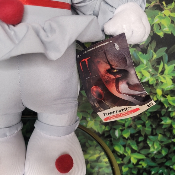 Pennywise Halloween Greeters Plush Decorative Doll Clown It Chapter Two - Picture 3 of 10